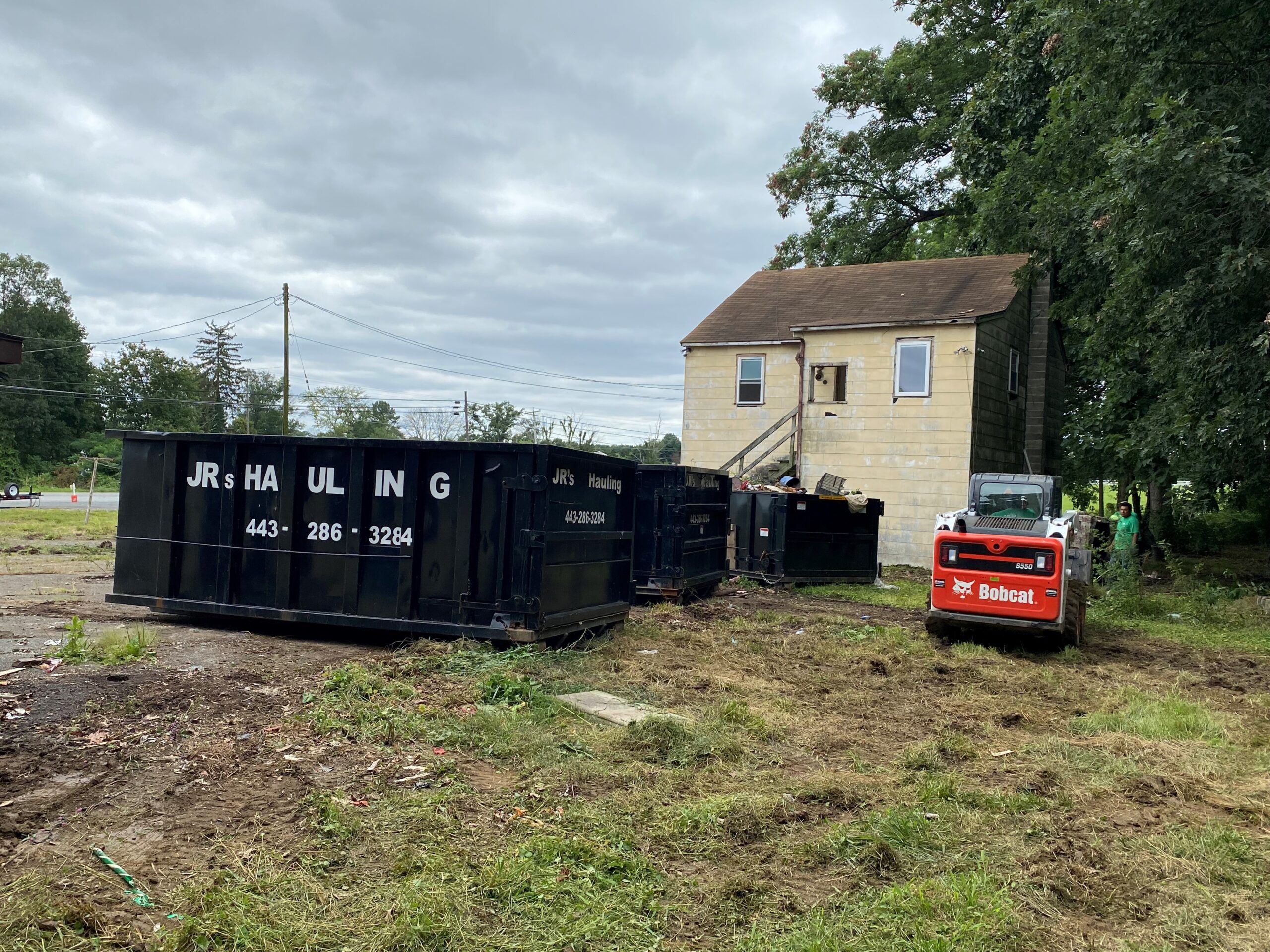 Make Spring Cleaning a Breeze with a Dumpster Rental
